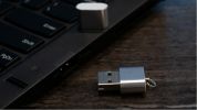 MicroSD USB Card Reader Aluminum Construction High-Speed Transfer